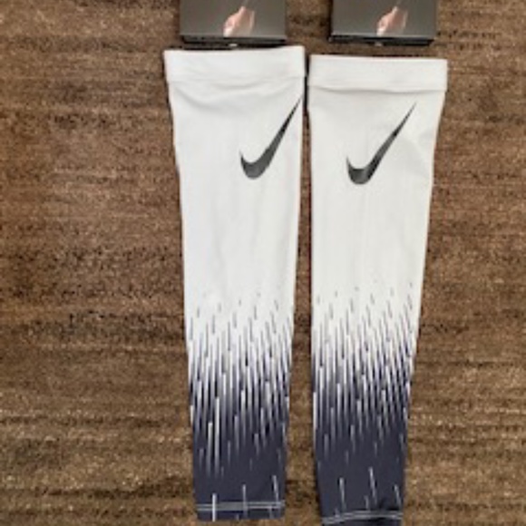 Nike Pro Baseball sleeves s/m 2 boxes - Picture 2 of 3